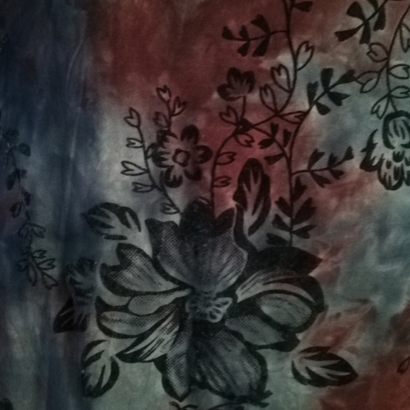 Dressbarn Princess Cut Floral Blouse - Size L - Picture 8 of 11